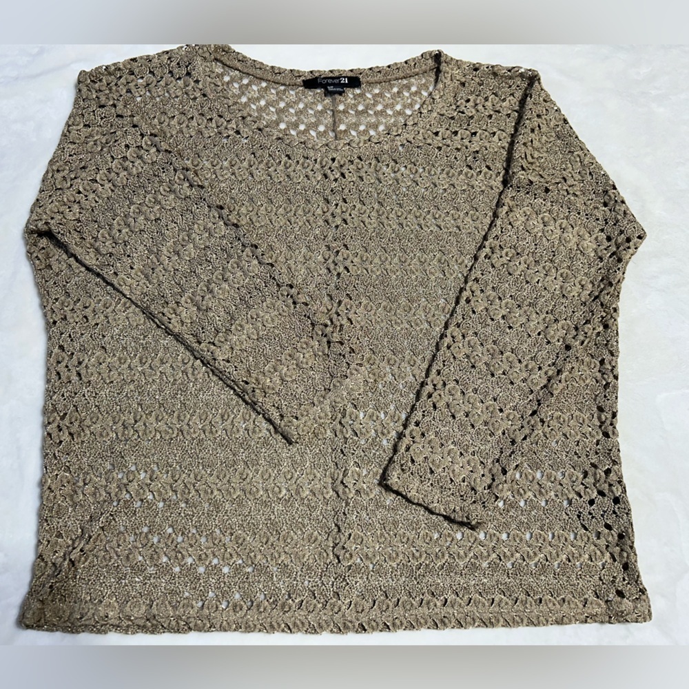 Classy Over Sized Gold Crochet 1/2 Sleeve Top